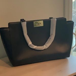 NWT navy blue Kate Spade ♠️ Kelsey bag with gorgeous gold hardware